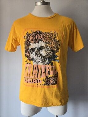 Grateful Dead Yellow Bertha Floral Skull Short Sleeve Tee. Size M